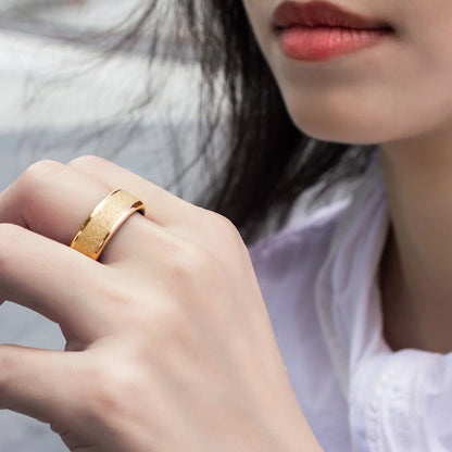 R10 Smart Ring with Charging Case – Sleep & Health Monitor, 5ATM Waterproof, Fitness & Multi-Sport Mode for Men & Women